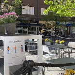 Friends Fika And Food Utomhus