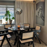 Farbror BlÅ Matsal, Sigtuna Inomhus