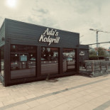 Ada's Charcoal Grill Utomhus