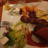 Costas Taverna Mat