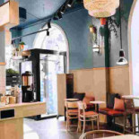 Wayne's Coffee Utomhus