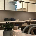 Tonys Pizzeria Inomhus