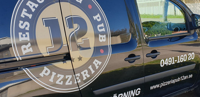Pizzeria 12an Utomhus