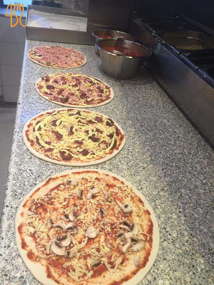 Pizzeria Ferrari Meny
