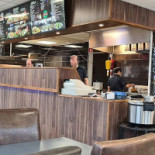 Merza, Admon Inomhus