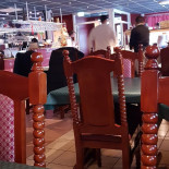 Four Small Dishes Inomhus