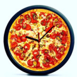 Nora Pizzeria 47:an Logotyp