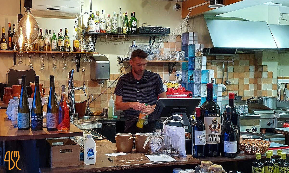 Luna Café Vingård Restaurang I Lysekil Inomhus