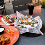 Pizza Hut Haninge Dryck