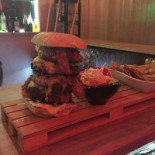 Bourbon Burgers, Cigars Lounge Inomhus