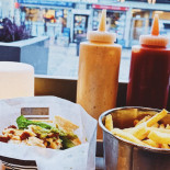 Phil's Burger Danderyd Mat