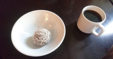 Cafe Faatoeljen Dryck