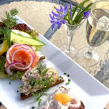 Café Båtklubben,café Skrovet Mat