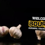 Bourbon Burgers, Cigars Lounge Utomhus