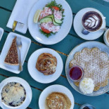 Karamellan Café Restaurang Dryck