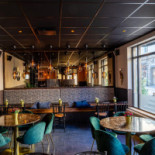 Deli Deli Ab Inomhus