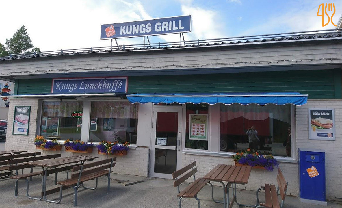 Kungs Pizzeria Grillkebab Sallader Och Pastarätter Utomhus