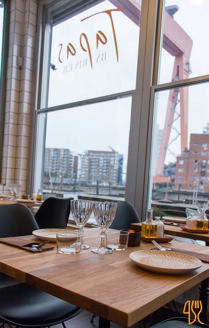 Tapas By River Inomhus