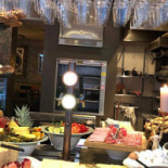 Le Petit Cafe Inomhus