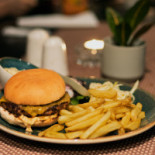 Rådhuskällaren Mat