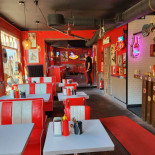 Mel's Diner Hamnen Inomhus