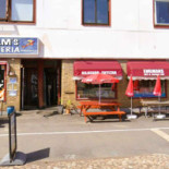 Adam's Pizzeria Utomhus