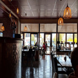 Jourpizza Och Aquarius Pub Inomhus