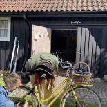 Muff Allt Mellan Frukost Och Fika Utomhus