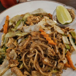 Dee Dee Thaikök Vaxholm Mat