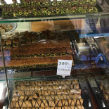 Almounajed Sweet حلويات المنجد Utomhus