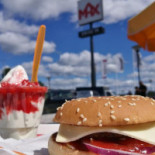 Max Karlstad Vaaxnaes Mat