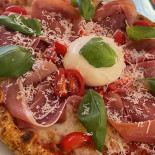 Oliveriet Äkta Italiensk Pizzeria, Restaurang Och Deli I Karlstad Mat