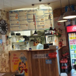 Adam's Pizzeria Inomhus