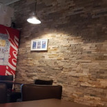 Adam's Pizzeria Inomhus