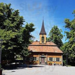 Farbror Blå Utomhus