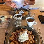Melins Cafe Bistro Mat