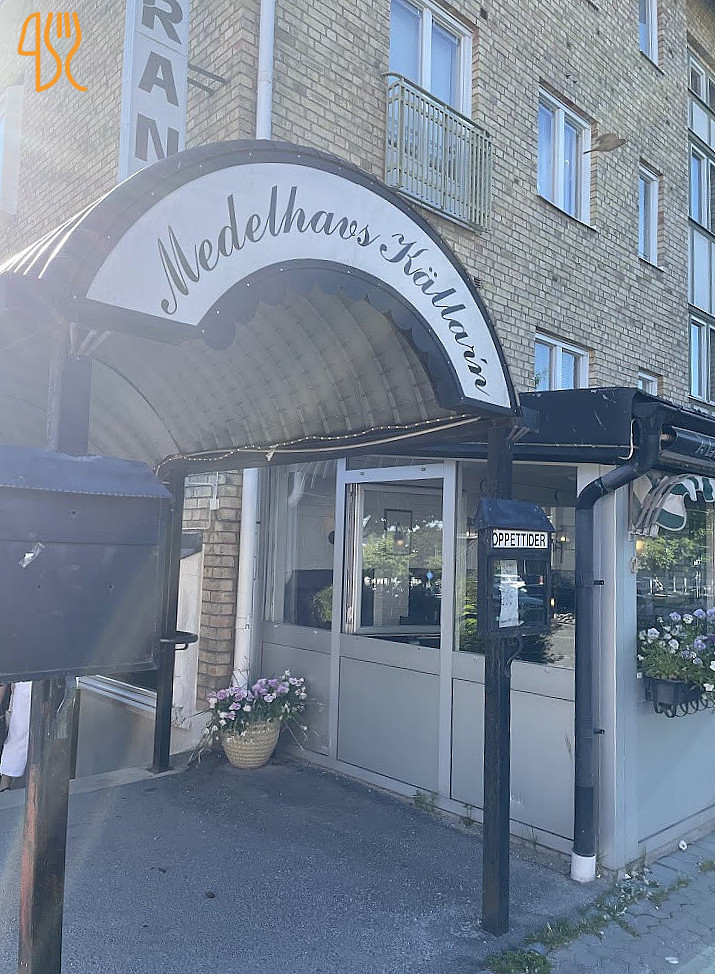 Medelhavskällaren Utomhus