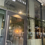 Usine Bistro 38, Restaurang Utomhus