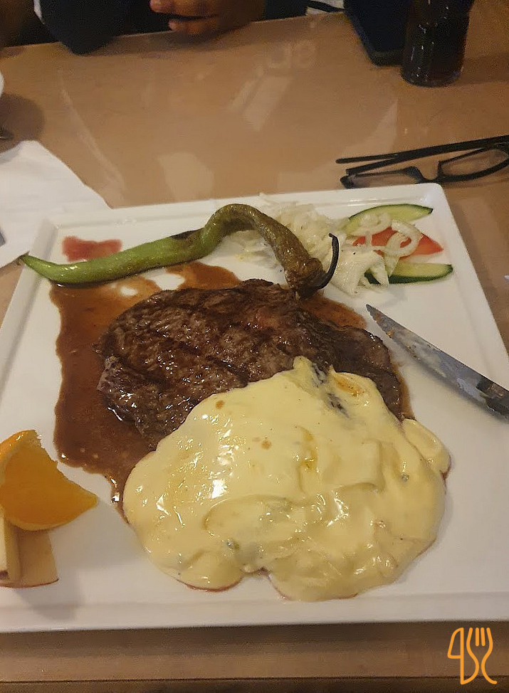 Natalies Krog Pizzeria Mat