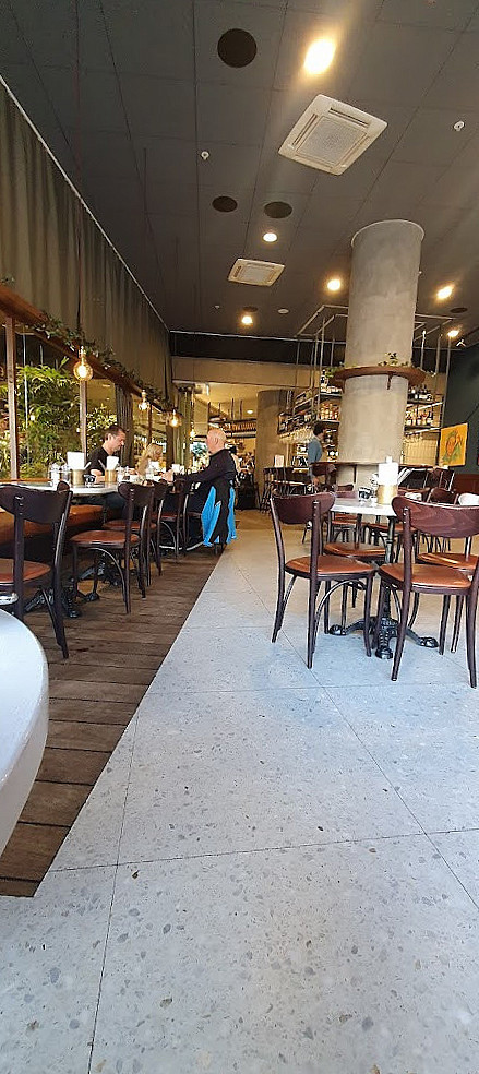 Le Bistro Inomhus