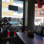 Yuri Sushi And Wok Utomhus