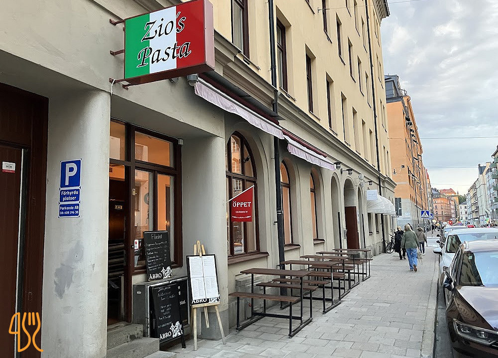Zios Pasta Pizza Italian Utomhus