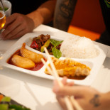 Saigon Holmen Mat
