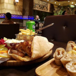 Aliwan Alshami Restaurang Inomhus