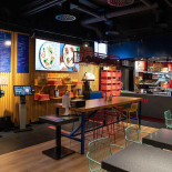Crust Pizza Lab Inomhus