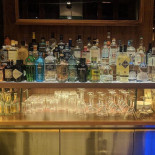 Wine And Gin Inomhus
