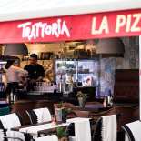 Trattoria La Pizza Inomhus