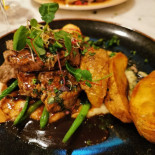 Gaestis Kafe Matsalar Mat