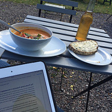 Not Quite Café Inomhus