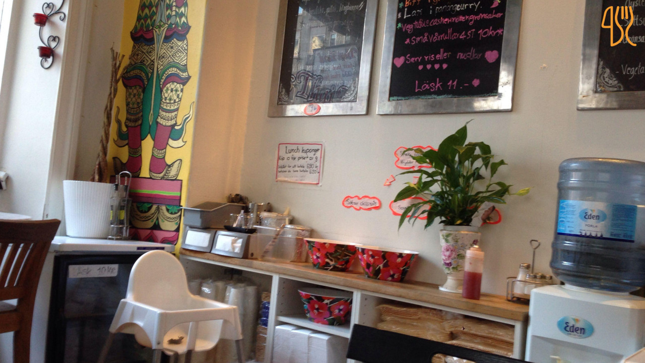 Bee's Thai Food Utomhus